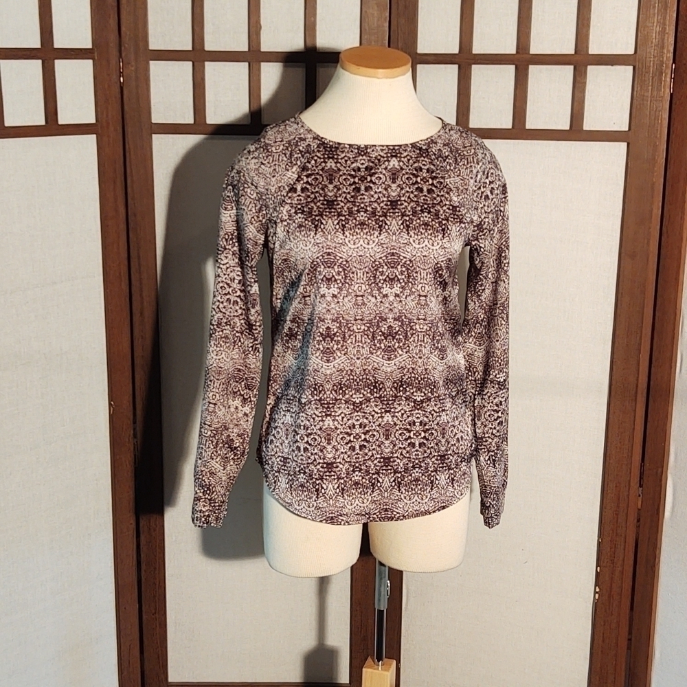 LTD Abstract Gray and Tan Blouse Sz XS